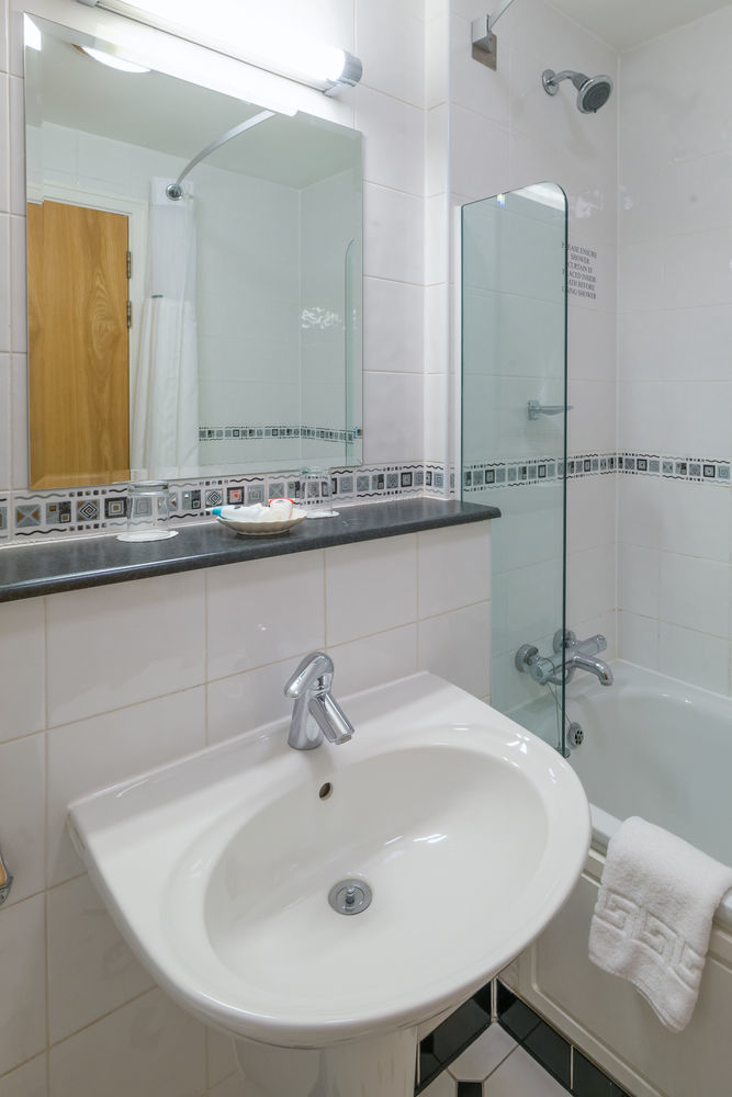 The Telford Whitehouse Hotel 외부 사진