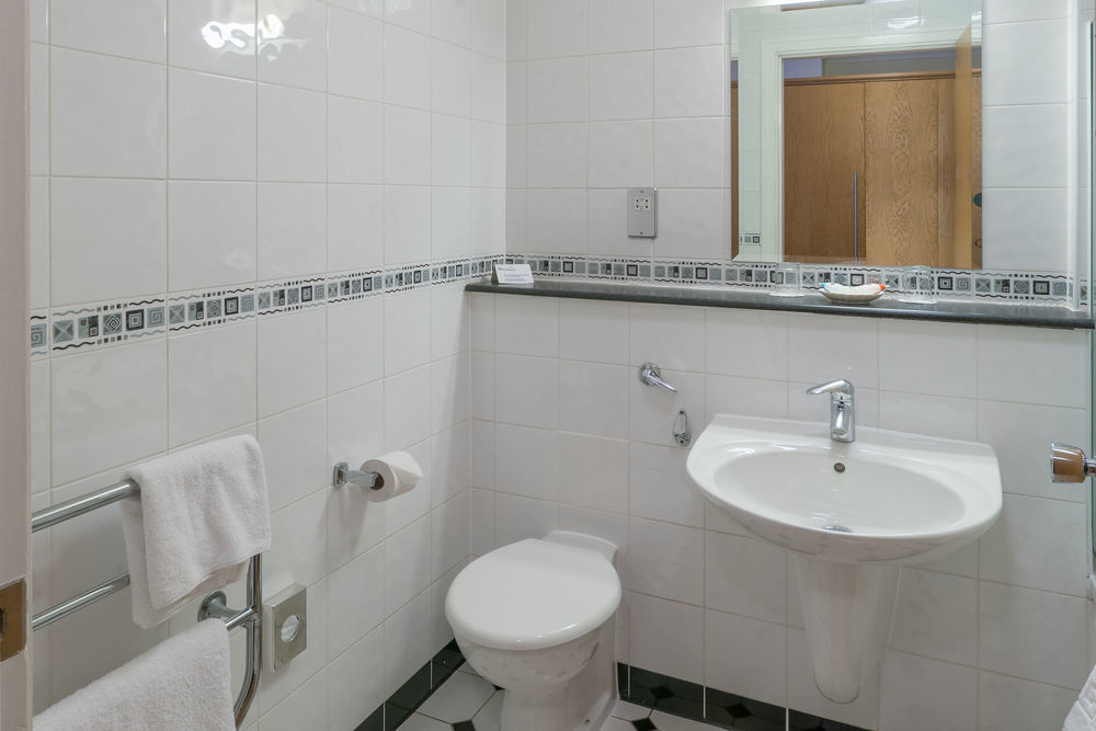 The Telford Whitehouse Hotel 외부 사진